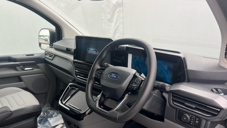 Ford Tourneo Custom 340 L1 Electric Rwd 160kW 65kWh H1 Titanium X 8 seater Auto